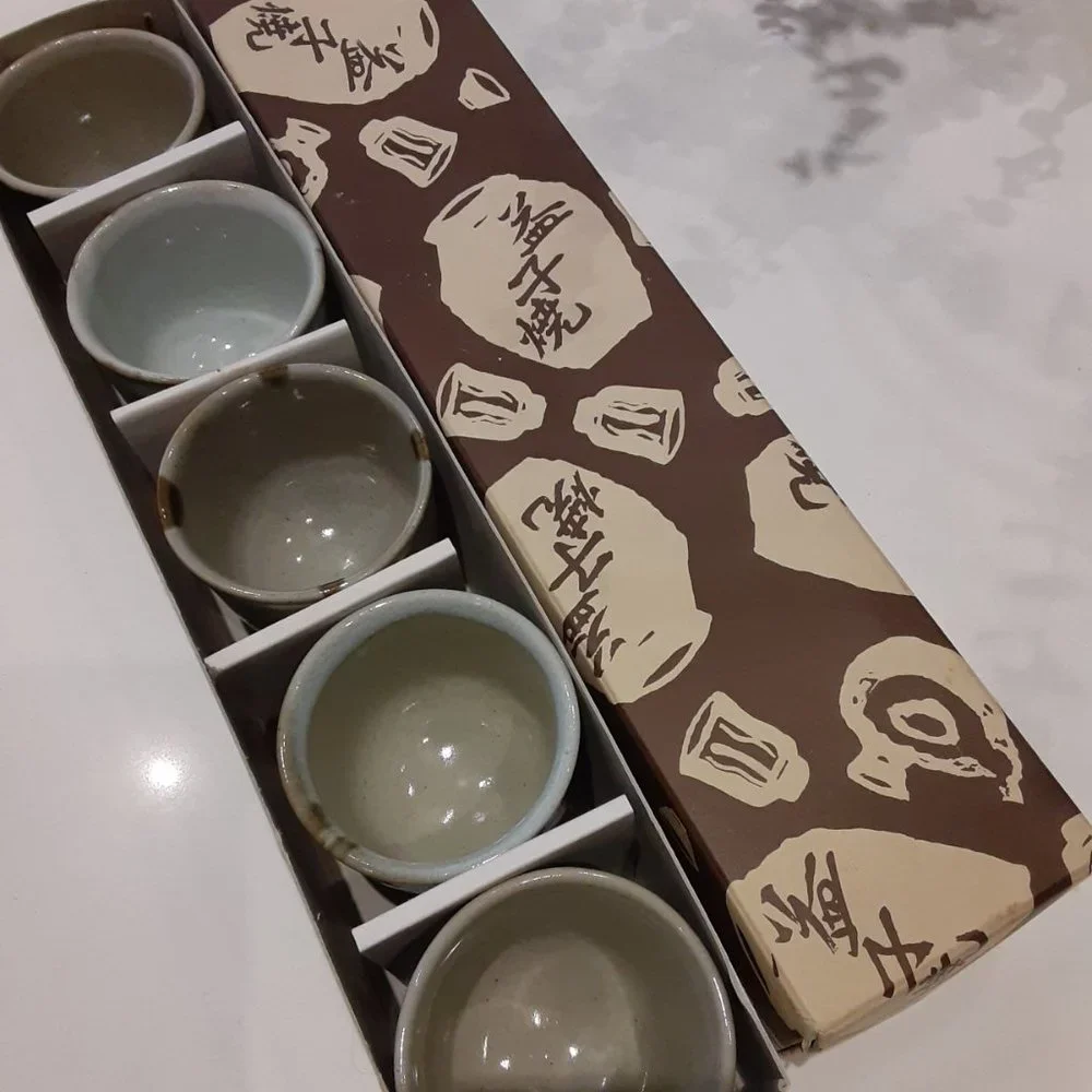 Chic Asian Porcelain Teacups - NEW
